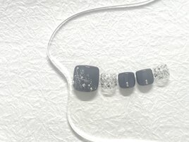 くすみカラーネイル