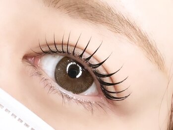 ルアナ 桑名(Luana)の写真/必ず可愛く盛れる! SNSで話題パリエク！ぱっちりと上がる"まつげパーマ/パリジェンヌ"で魅せる目元へ♪