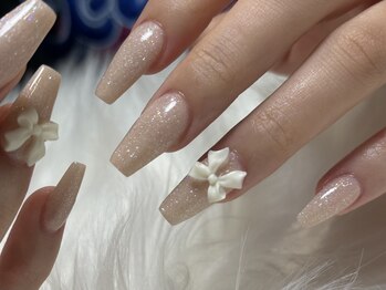 エセント(Esent)の写真/【スカルプで理想を叶える★】トレンドを意識した華やかなデザインやパーツを豊富にご用意しております♪