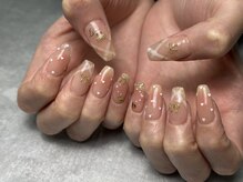 ネイルサロン 虹色/