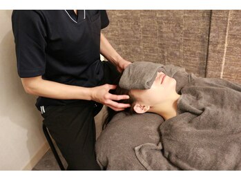サロン バイ パピヨン エ ナチュール 恵比寿店(Salon by Papillons et nature)/首肩の緊張をじんわりケア