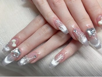 ニジ(NIJI)の写真/女性らしいスラッとした上品な指先に♪ちび爪・噛み爪・深爪・2枚爪など,爪の悩みがある方にもオススメ◎