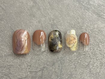 カラネイル 南森町店(calla nail)/ペンシルアート×金箔