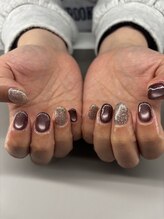 エイトドットネイル(8.nail)/
