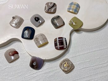 スワン 浜松 佐鳴台(SUWAN)の写真/【オシャレは足元から♪】丁寧なケアと施術でモチの良さ抜群◎指先をキレイに彩ります♪個性派デザインも◎