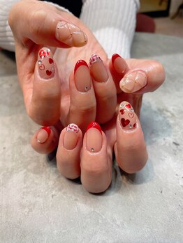 エム(em)/バレンタインネイル