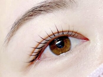 茉莉花の写真/ダメージを抑えつつ上向きまつげで理想的な目元♪モチの良さが自慢のサロン☆納得の美しさと仕上がりに◎