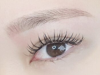 イーストアッカ アイラッシュ(East AkkA eyelash)の写真/【人気No.1】まつ毛パーマ＋美眉ワックスで一気に垢抜け！計算された目元美でお顔の印象を劇的にチェンジ♪