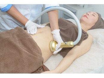 ビーサロン(B-salon)の写真/NEW★話題のマイクロ波で脂肪層へアプローチ!脂肪ケア×タイトニングで顔もボディもすっきり♪