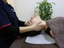 楽ケア/施術：楽ケア式小顔調整