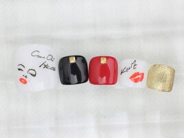 春夏フットネイル　英字アート