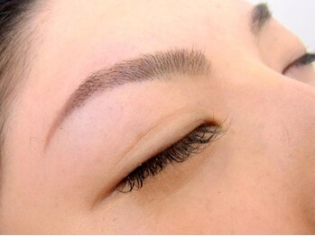 アイオンラッシュ(Aion Lash)/【クーポン】眉毛トリートメント