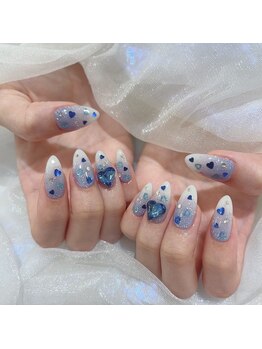 ラビィ イオンモール成田店(Raviy)/逆グラデーションネイル