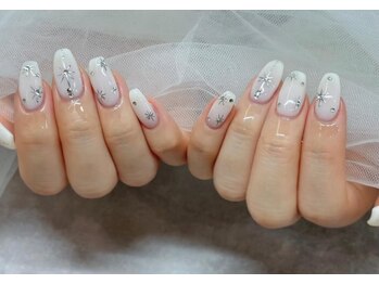 ネイルアンドアイラッシュスタジオ シュシュ(chouchou)/ジュエリーネイル・シルバー