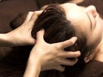 ディルマコーソサロン(di rumah KOSO salon)の写真/【酵素浴＋リフレッシュヘッドスパ!】凝り固まった肩、首をじっくりほぐして全身温活♪コリを芯から解放◎