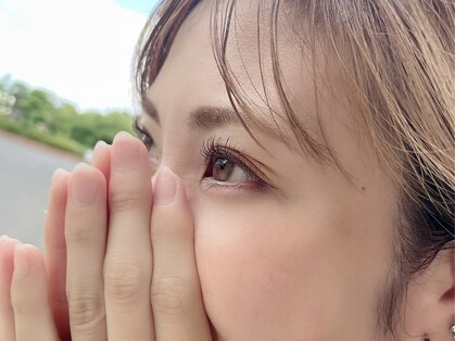 ヘレン(HELEN)の写真