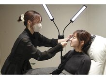 オパール 大阪梅田(op_l)/2.フリーハンドの眉毛デザイン