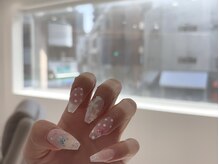 ビビネイル(BIBI nail)の雰囲気（窓が大きいので日当たりも良く開放感があります♪）