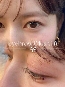 モカ 春日(Moca)/まつ毛パーマ+美眉ワックス