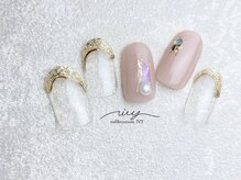 アイヴィー(IVY)/ビジューフレンチネイル