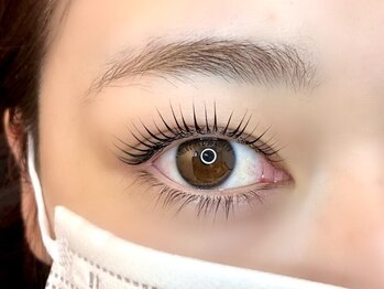 モアモア ララ ネイル(moremore Lala nail)の写真/大人女性の可愛いを叶える!モテ可愛な目元で,第一印象UP!自まつげの長さを最大限に生かして,自然な目元に☆