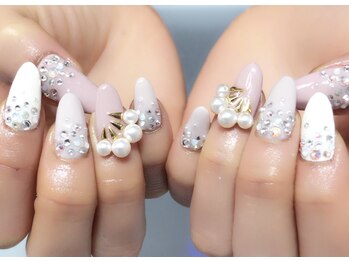 ミキュア(MICURE)/ビジューネイル