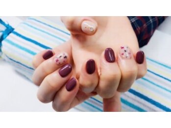 ネイル サロンティーラ(Tilla)/ジェルネイル