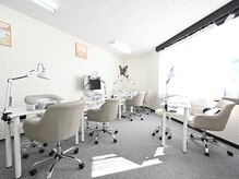ジュラ(JULY)の雰囲気（駅チカ好立地サロン♪）