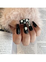 ムーイ 外苑前(mooi.)/black × rose art