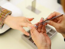 ミニョン(mignon.)の雰囲気（ベースはパラジェル、オフは自爪に優しいフィルイン対応です）