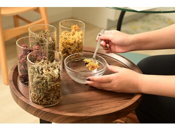 シン(SHINE)/よもぎ蒸し