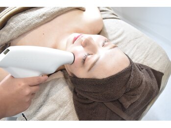 プレミアムホワイト 大宮さいたま新都心店(Premium White)