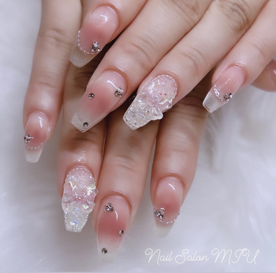 2025年-2026年冬トレンド】ピクシーのネイルデザイン集｜人気順｜3