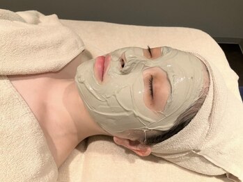 スムース(smooth)の写真/ハーブピーリングと毛穴エクストラクションで、毛穴・年齢によるシミケア・30代からのエイジングケアにも◎