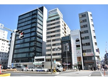 アイリスグリーン 名古屋伏見店(Airis green)/サロンのあるビルの外観です