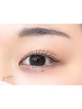 ナチュラル上品な目元にしたい