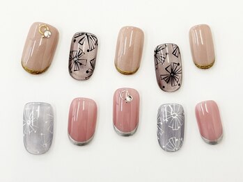ネイルサロンクイール 宇都宮店(NAIL SALON QUILL)/スキニーフレンチ×花柄ネイル