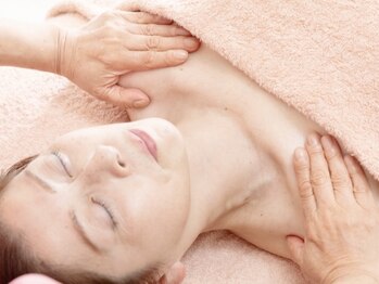 フラウ(FRAU)の写真/【春にむけて今から始めるご褒美プラン!】3月,新しく始まる季節と"これからの私"を大事に手をかける第一歩!