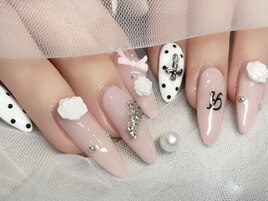 大人な甘辛ミックスネイル