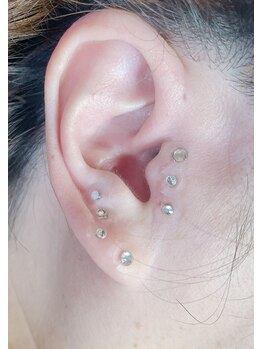 ニコリ(Nicori)/耳ツボジュエリー