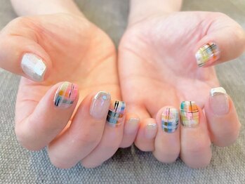 パラジェル登録サロン　NOALU &nbsp;nail salon　八尾/持ち込みアート
