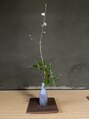 ルリアン(LE LIEN) 茶花教室に通っています。練習中・・・