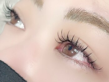 エクリュ アイラッシュ(ecru eyelash)/束感/ワンホンデザイン