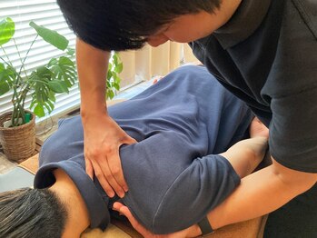 マイストレッチ 黄金町店(My Stretch)の写真/【ストレートネックや背中の硬さにも！】固まりやすい肩首の血流改善に「ストレッチ整体」がオススメ！