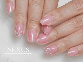 キラキラビジューネイル