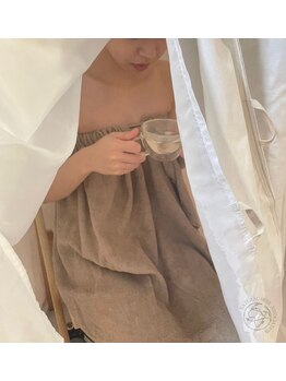 アロマオイルリンパアンドハーブ肌活性ピールフェイシャルエステ 晴れ古都/＊タイ式よもぎ蒸しハーブテント