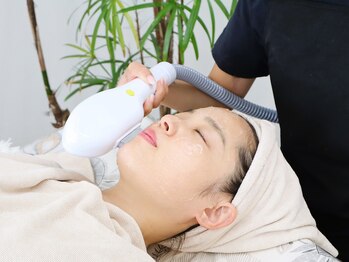 ニキビケア研究所 吉祥寺店/RFフォト（光フェイシャル）