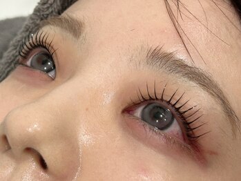 ネオリーブ ウリ(Neolive uri)/マスカラパーマ