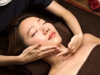 ノーブルビューティー(Noble Beauty)の写真/当店人気No1★毛穴汚れ除去【ハイドラ水素】×【光フェイシャル】×【肌質改善パック】が5,750円◎