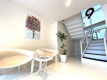 ナインバイトゥルース(9 NINE by truth)/待合室